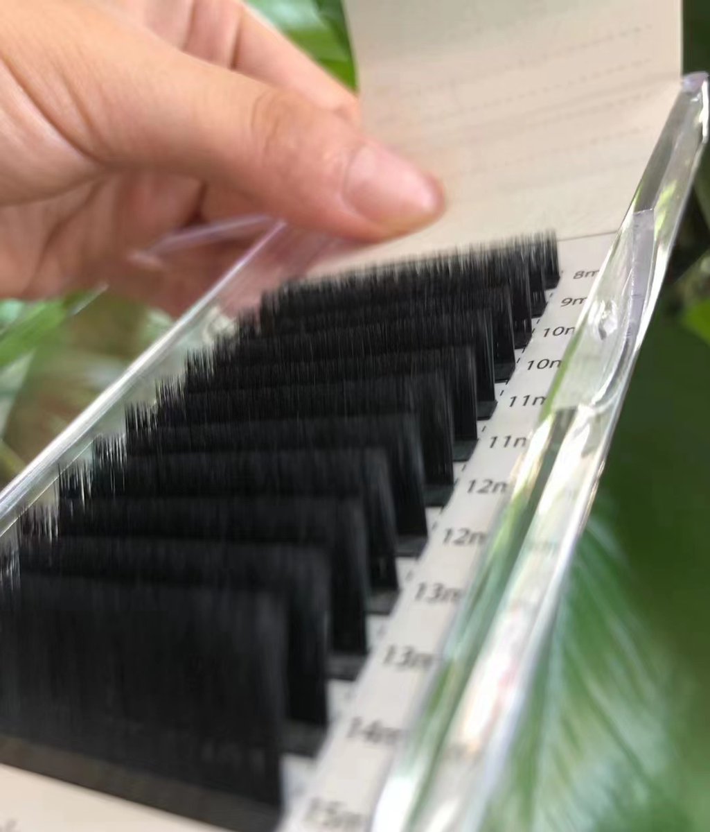 ysy_beauty's tweet image. &amp;lt;L CURL &amp;gt;
●Great for monolid, hooded, and deep-set eyes. Those also with heavily falling straight eyelashes, and are perfect for eyeglass wearers who have a problem with hitting their lashes on their lenses.
#mmlashes #lashing #dlashes #lashlife #lashtechnician #lashlover