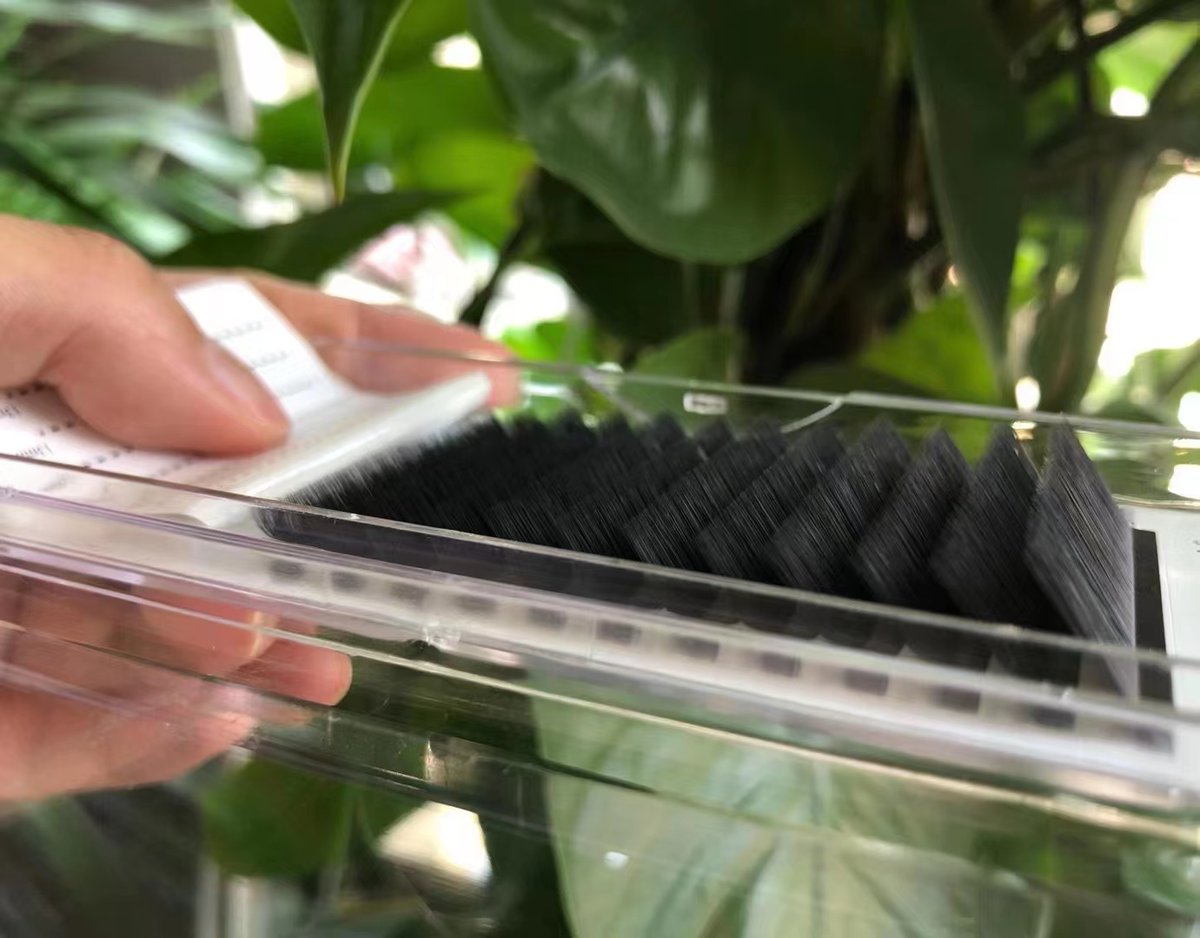 ysy_beauty's tweet image. &amp;lt;L CURL &amp;gt;
●Great for monolid, hooded, and deep-set eyes. Those also with heavily falling straight eyelashes, and are perfect for eyeglass wearers who have a problem with hitting their lashes on their lenses.
#mmlashes #lashing #dlashes #lashlife #lashtechnician #lashlover