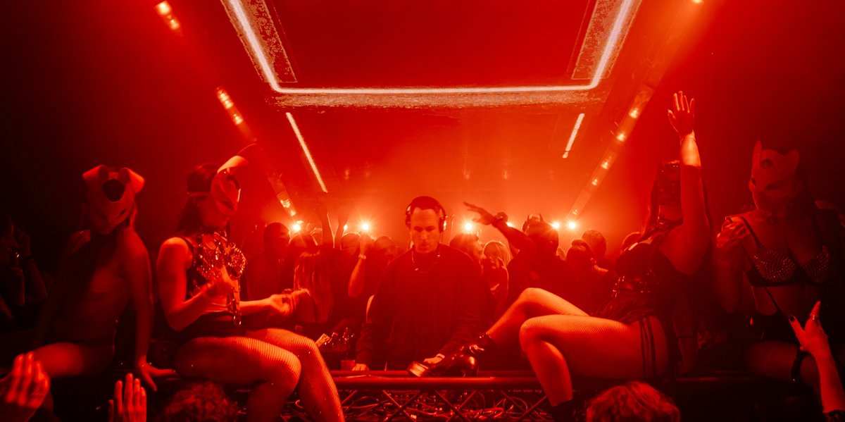 FiltermusicNet's tweet image. Move, groove &amp;amp; dance like nobody's watching!

filtermusic.net/frisky

photo: @blendathens 
music: @friskyradio