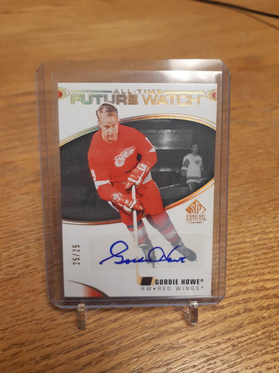 BackyardRink13's tweet photo. We hit an absolute beast of a card in tonight's #BackyardRinkFB SP Legends group break!!!!!
@UpperDeckHockey #UpperDeck #MrHockey #FutureWatch #Autograph #groupbreak https://t.co/QFgUHWIfs0