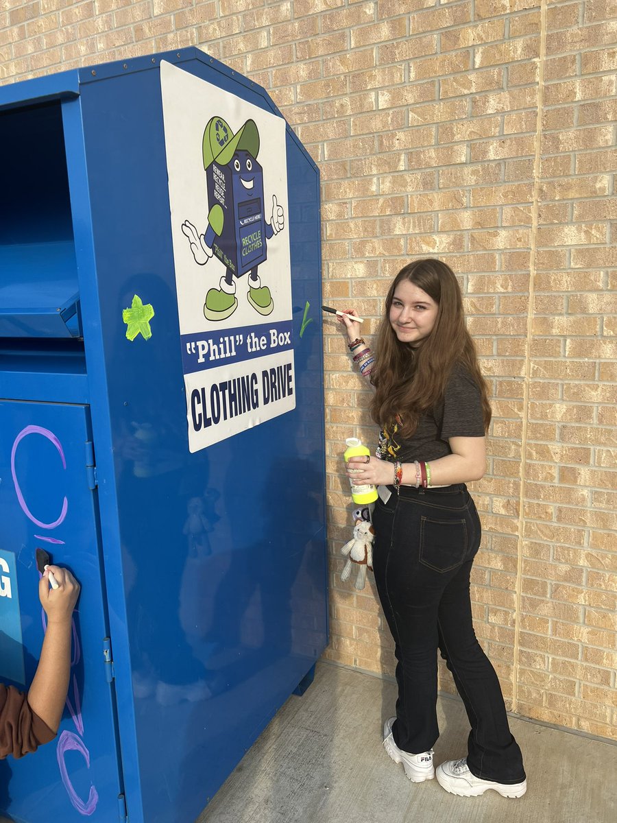 HildebrandtCTE's tweet photo. #phillthebox time @HildebrandtKISD ! Drop donations in any bin during March! These PBMF kids set a HUGE goal and are bringing lots of things to this year’s project! https://t.co/kLSdhKsdKo