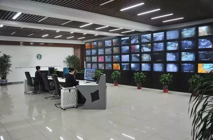 Tunnel Optical Fiber Telephone System Project

We went to the tunnel monitoring hall last week. To check the commissioning of our INDUSTCOM optical fiber telephone system.