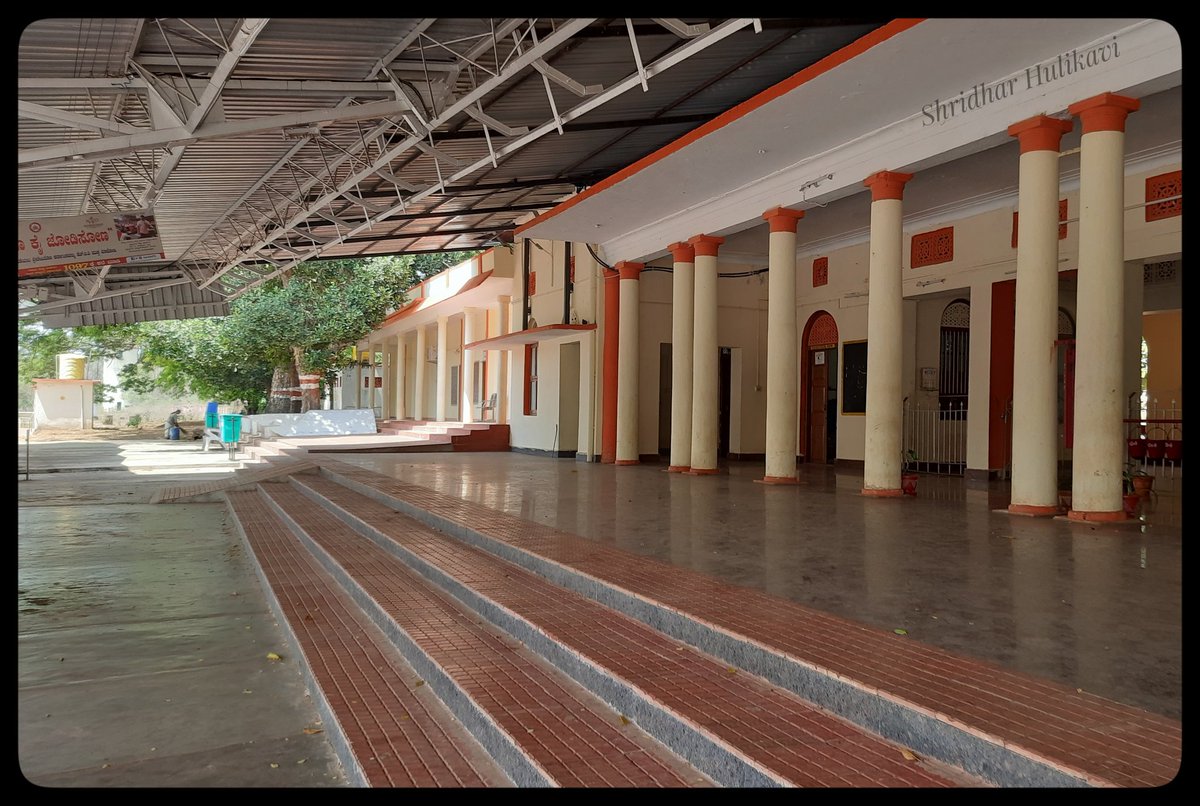 Hulikavishri's tweet photo. #Talguppa Railway Station one of the Oldest Railway Station Building since #British Time https://t.co/PrEBSXxIzK