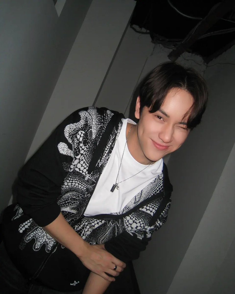 nanon_diary's tweet photo. [100323] nanon_korapat IG post

—
หล่อ เท่ น่าร้าก 😍

#mynameisnanon
#nanon_korapat https://t.co/lbaLMk5OAJ