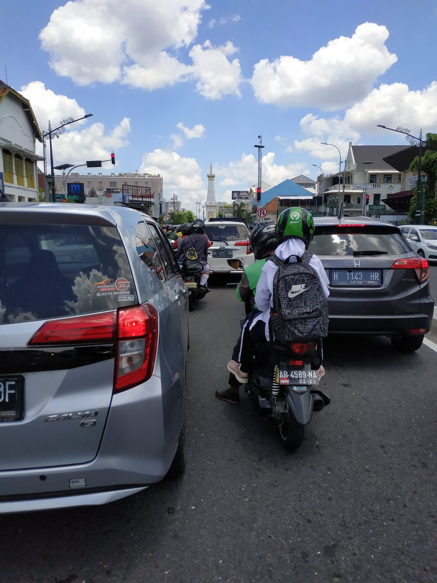 Bapakbapakmuda's tweet photo. Dicari Dompet jatuh,ukuran ± 5x8 cm
Isi KTP an Erna Kristiana almt Graha LestariBlok J6 no17 MekarBakti, PanonganTangerang (bulikku guru tk budya wacana) 
ATM BCA, BTN, BJB
uang cash
Kira2 lokasi jatuh
Jln kranggan
Jln poncowinatan
Terakhir cek dompet masih ada di perempatan tugu https://t.co/Vc3Z4rDpj4