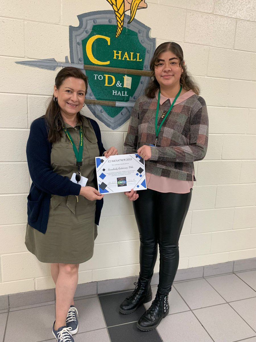 PosgarESOL's tweet photo. Congrats to our ESOL Students who won 2nd place at the R2 Hackathon 2023 . Multilingual learners developing solutions to improve our school!! We are very proud of them and support them in their initiative.
👏🏽👏🏽👏🏽🏅 https://t.co/DhpzvzPKBM