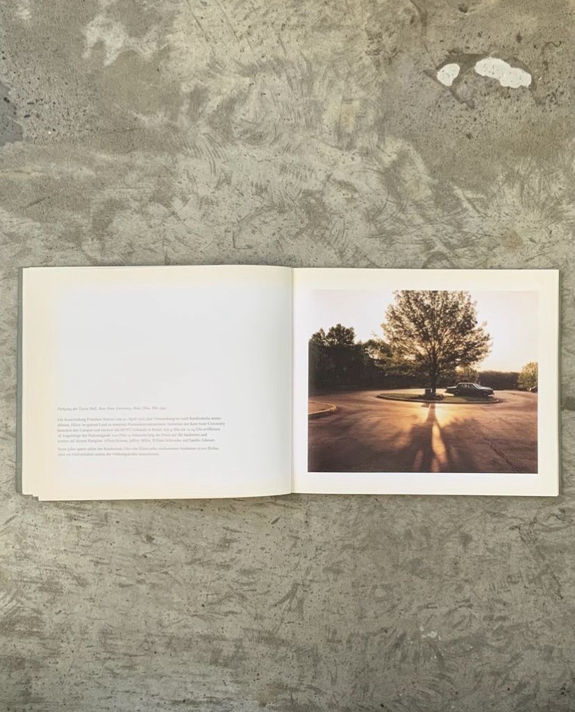 🪩news🪩
Instagramにてデザイン書、美術書やヴィジュアル雑誌など投稿しています📚🚀✨

■帽子堂　instagram
@boshido_books

instagram.com/boshido_books?…

#artbook #graphic #雑誌 #アートブック
#本 #古書 #本好き