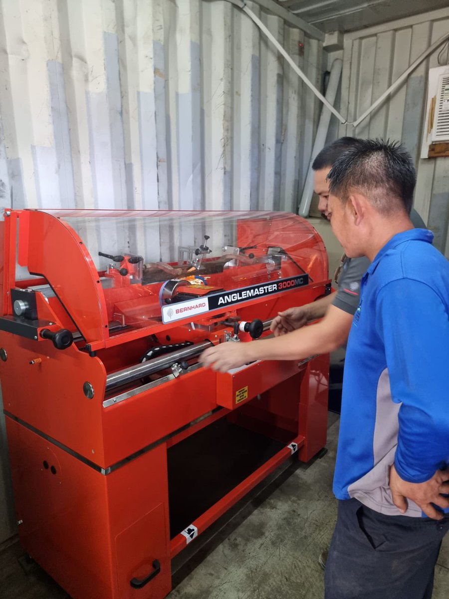 Jordan (@golfagronomy) on Twitter photo A new <a href="/BernhardCompany/">Bernhard and Company</a> bed knife grinder delivered to Arabian Ranches Golf Club from <a href="/DeltaTurfCare/">Delta Turf Care</a> this week. #sharp #golf #turf #agronomy <a href="/troon/">Troon</a> <a href="/troonint/">Troon International</a> A new <a href="/BernhardCompany/">Bernhard and Company</a> bed knife grinder delivered to Arabian Ranches Golf Club from <a href="/DeltaTurfCare/">Delta Turf Care</a> this week. #sharp #golf #turf #agronomy <a href="/troon/">Troon</a> <a href="/troonint/">Troon International</a>