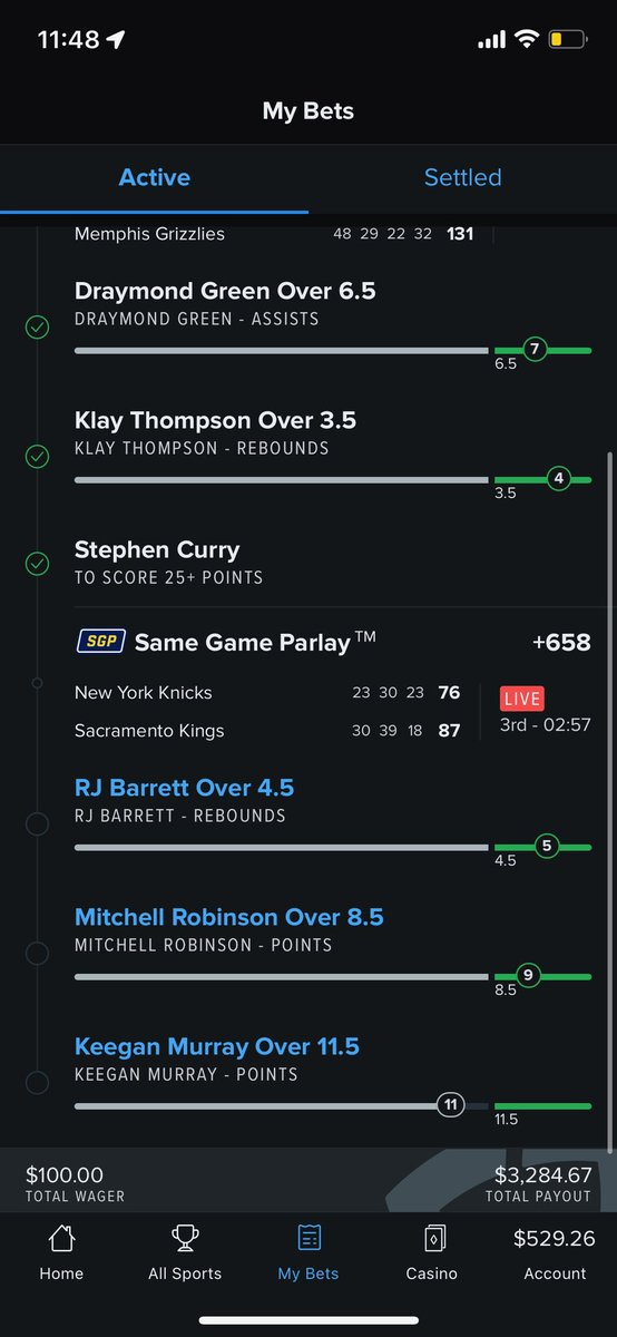 ParlayKinGGs's tweet photo. He played a total of 2 min maybe less in the fourth. Sick. https://t.co/tGyWxcx0iV