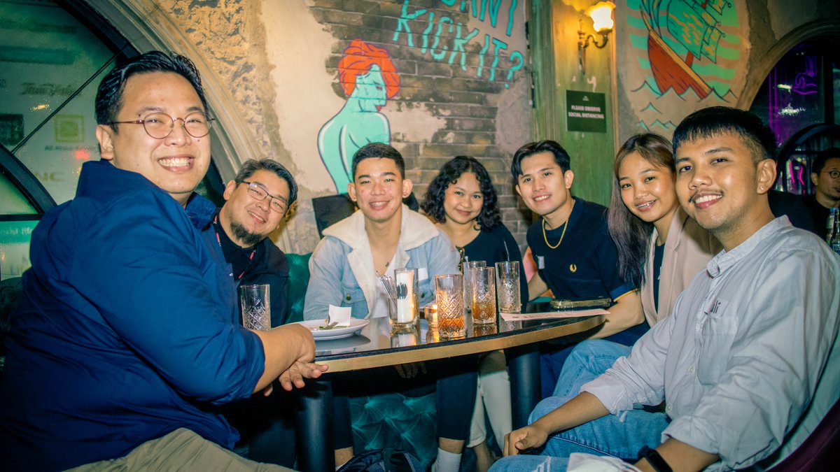 FreakOut tweet media