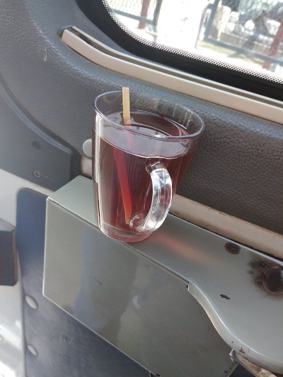 Hepinize günaydın millet sabah çayı benden sohbet sizden 😁😁