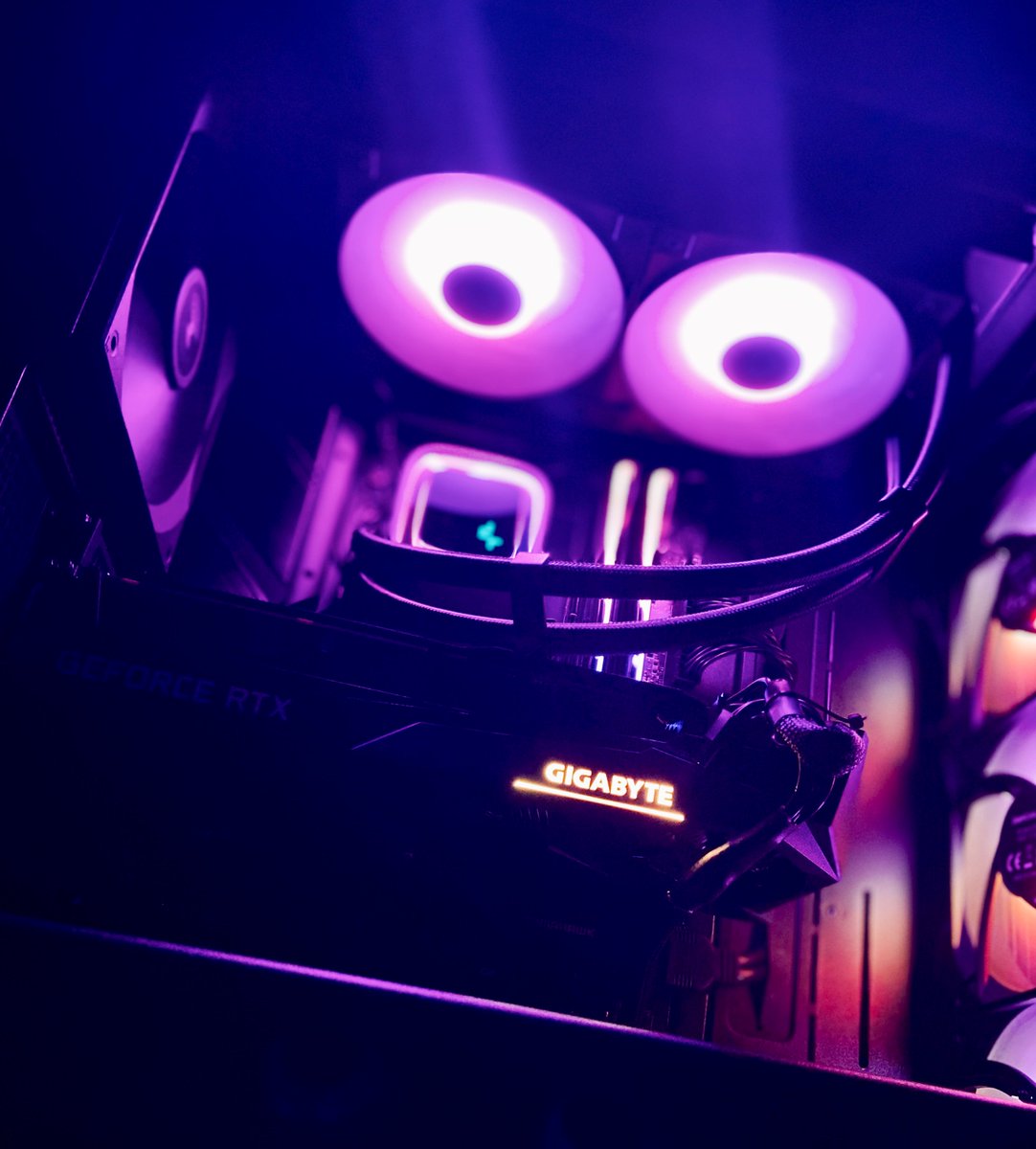 First DDR5 Build done Right! ✅

( Done for @itsnotceej ! ) 

Want a Build? Here’s the Fill-Out Form:
beastbuildspcs.com/fill-out-form

Likes/RTs are Appreciated!🔥

#Gaming #GamingPC #PCBuild #SmallBusiness