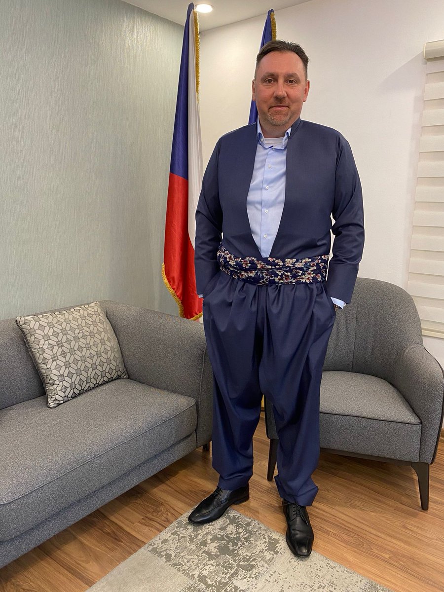 CZinErbil's tweet photo. @CzechErbil wishes to #BeautifulKRI "fitted" #NationalCostumeDay. π¨πΏπ https://t.co/3PGgKFX7kp
