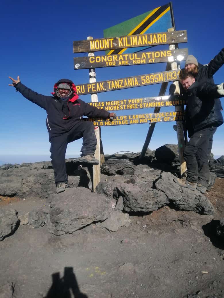 ZaraTours's tweet photo. Finally They Did it, 9 Days Lemosho Route Mountain Kilimanjaro.
Very much excited. #tourists #kilitour #mountainkilimanjaro #uhurupeak #Tanzania #Congratulations
Great team work @ZaraTours #Guide #mountaincrew
📧 zara@zaratours.com
🌐 https://t.co/yw7k0q3opE https://t.co/M9suNCSzqm