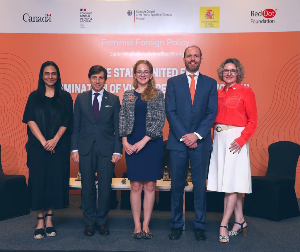 ConEspMumbai's tweet image. #Throwback to 08/12/2022 when countries with #FeministForeignPolicy in Mumbai (@CanadainIndia , @FranceBombay , @GermanyinMumbai &amp;amp; @ConEspMumbai ) along with civil society united in the #16daysofactivism towards the #EliminationofViolenceagainstWomen.
