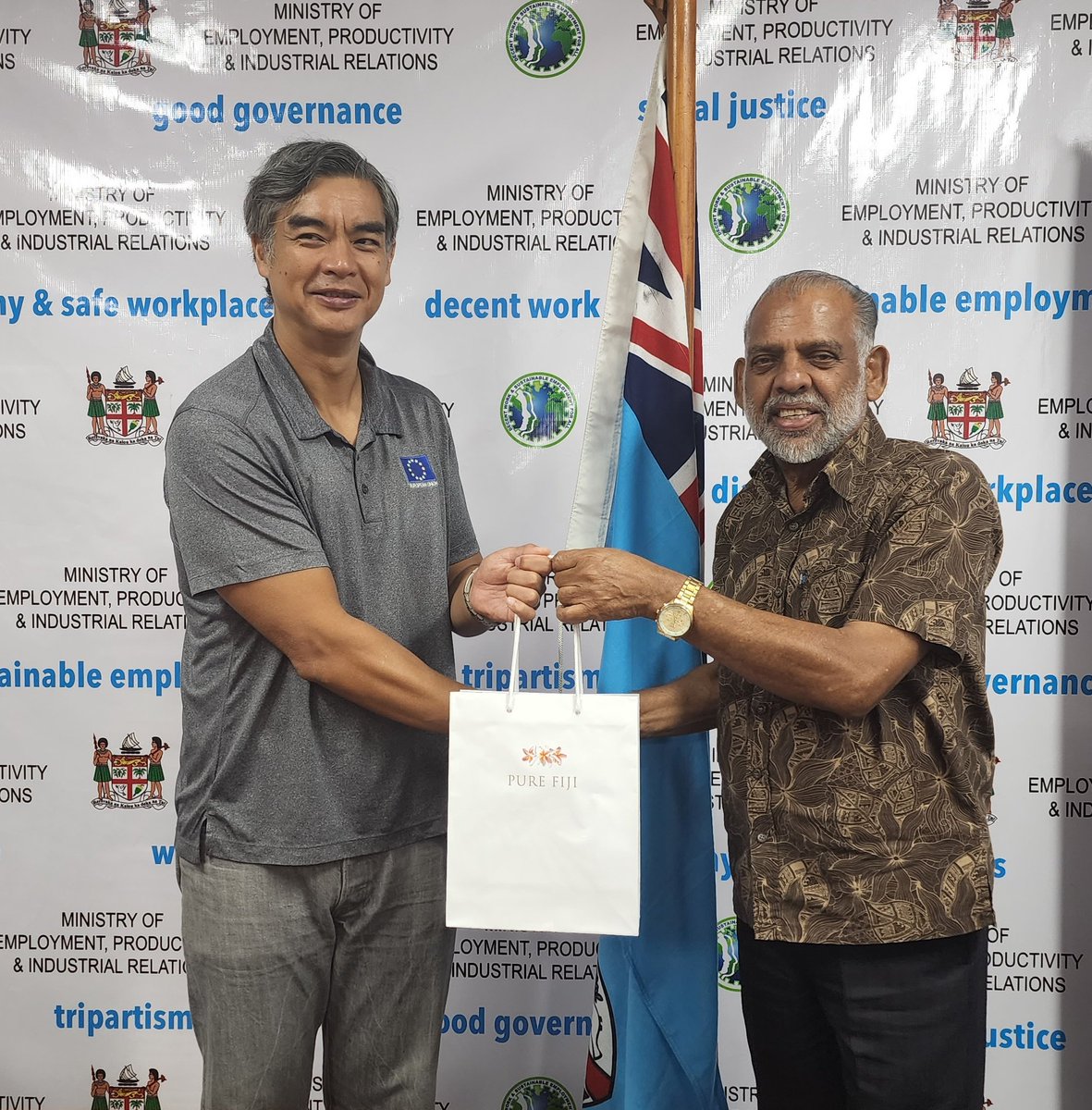 sujiseam's tweet photo. Courtesy call on @agnisinghfj, Minister of @mepir_fiji, for an exchange centered on human rights including worker rights and Technical and Vocational Education and Training. https://t.co/B4SrooDbnn
