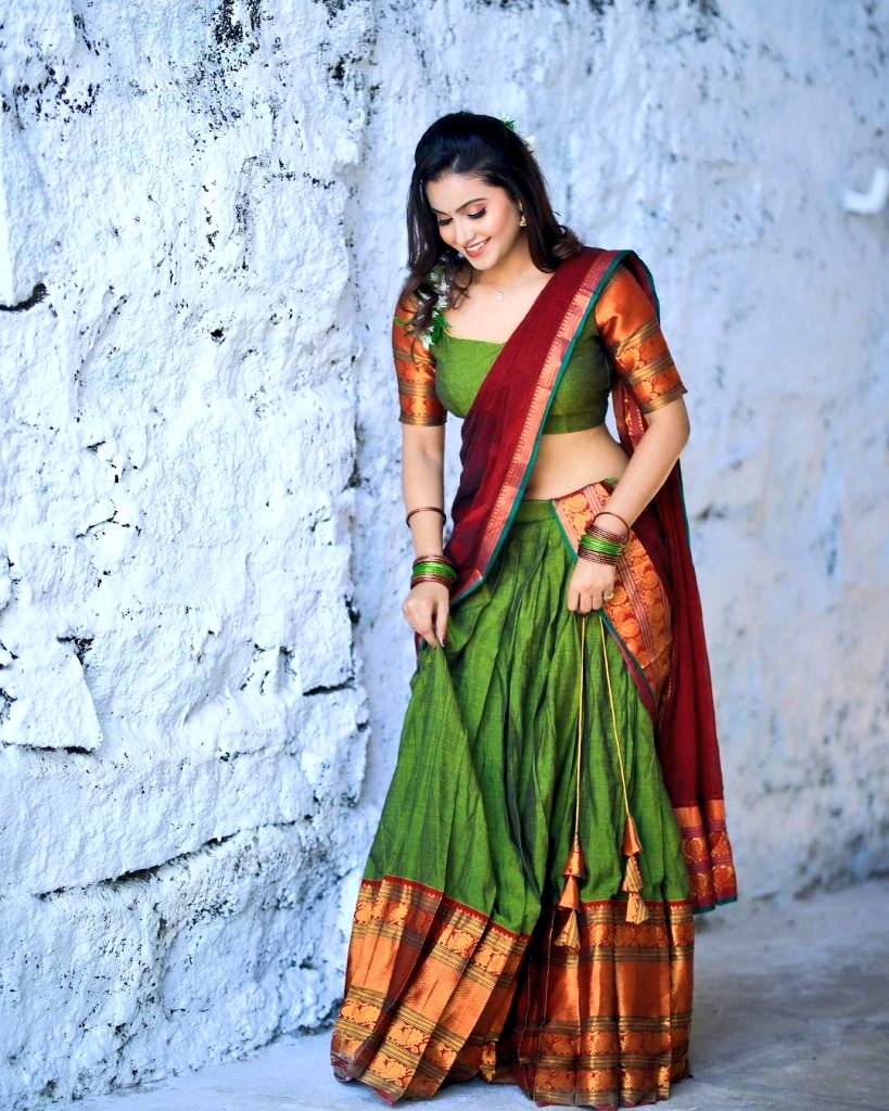 TFIMovieReview's tweet photo. #DeepikaPilli Beautiful #deepikapilli
#deepika #actress #model #deepikapillifans #tollywood #tollywoodactress
@TFIMovieReview https://t.co/Xijo59IpNL