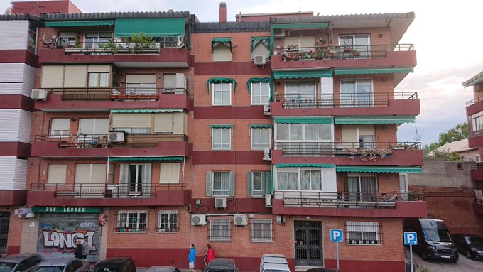 MarcosDG00's tweet photo. @canallita_11 Si si, eso no hay duda. Pero se podrían hacer los edificios un poco más bonitos... https://t.co/9hmmwqJkRQ