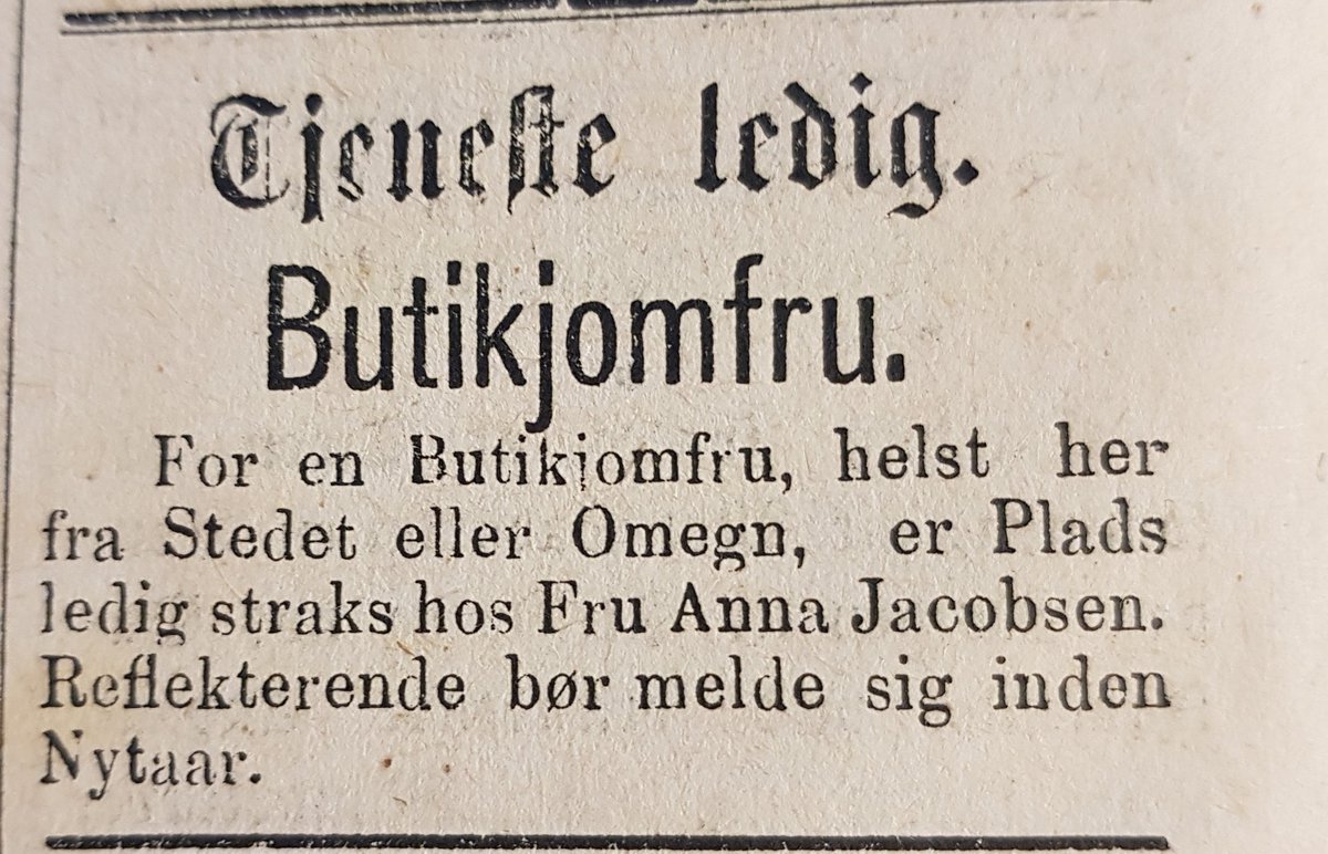 01Costanza's tweet photo. Noen butikkjomfruer med ledig kapasitet? 1879. https://t.co/O0zwR9pnJu