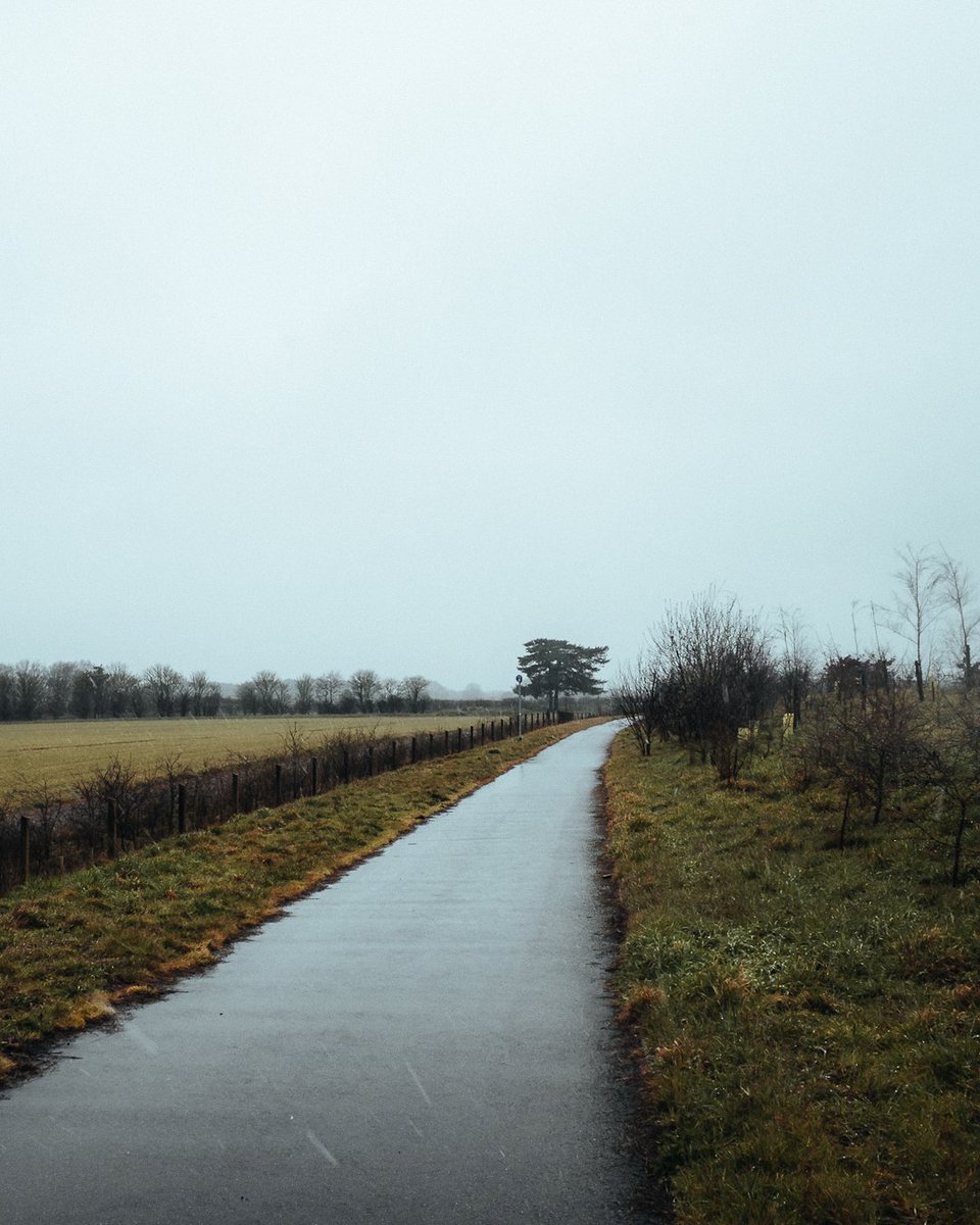 lexspedd's tweet photo. We'll call this one 'Tough day at the office'! Only a few shots (my camera didn't like the weather) &amp; a little video edit from yesterday's ride. 
📷: Ricoh GRiii
🎥: @SamsungMobile Galaxy s23 Ultra
#cycletography #cycling #photography #dontholdback https://t.co/fMupDj8JAN