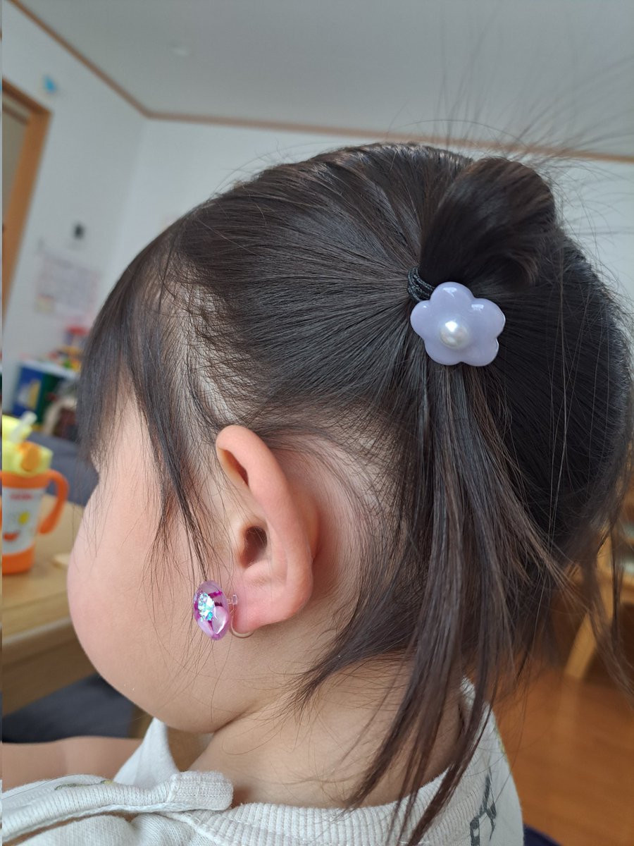yuzuta_34's tweet photo. 2歳の娘も可愛い物大好き♥✨
いつも喜んでヘアゴム、イヤリング選んでます(๓´͈꒳`͈๓)🎶
キッズヘアゴムオススメです✨

フリマアプリ「メルカリ」でゆずぅたさんが販売中 https://t.co/dt0rSqoEoV https://t.co/78iPhkQ2wh