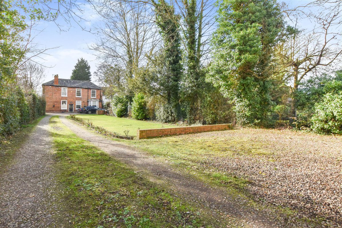 Whitakers Estate Agents 🏡 (hullwhitakers) Twitter Tweets • TwiCopy