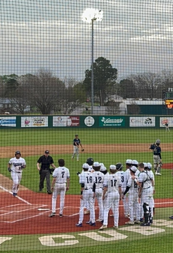 Dinger Dinger! <a href="/Miles21W/">Miles Wallace</a> scored the only run of the night! Great job Big Papa! #Senior2023 <a href="/CRidgeBaseball/">Cedar Ridge Baseball</a> <a href="/A_McKirahanJr/">Andrew McKirahan Jr.</a>