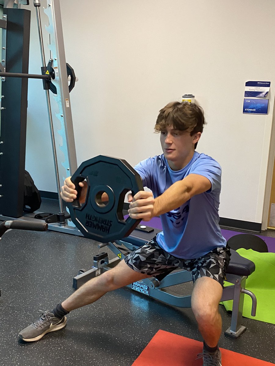 uschoolball's tweet photo. In season morning lifts - a MUST ! #sharkSTRENGTH @thatboymila08 @DylanRex2024 @CoachHerf #bluecollar 🦈⚾️ https://t.co/DKpmJFmfKh