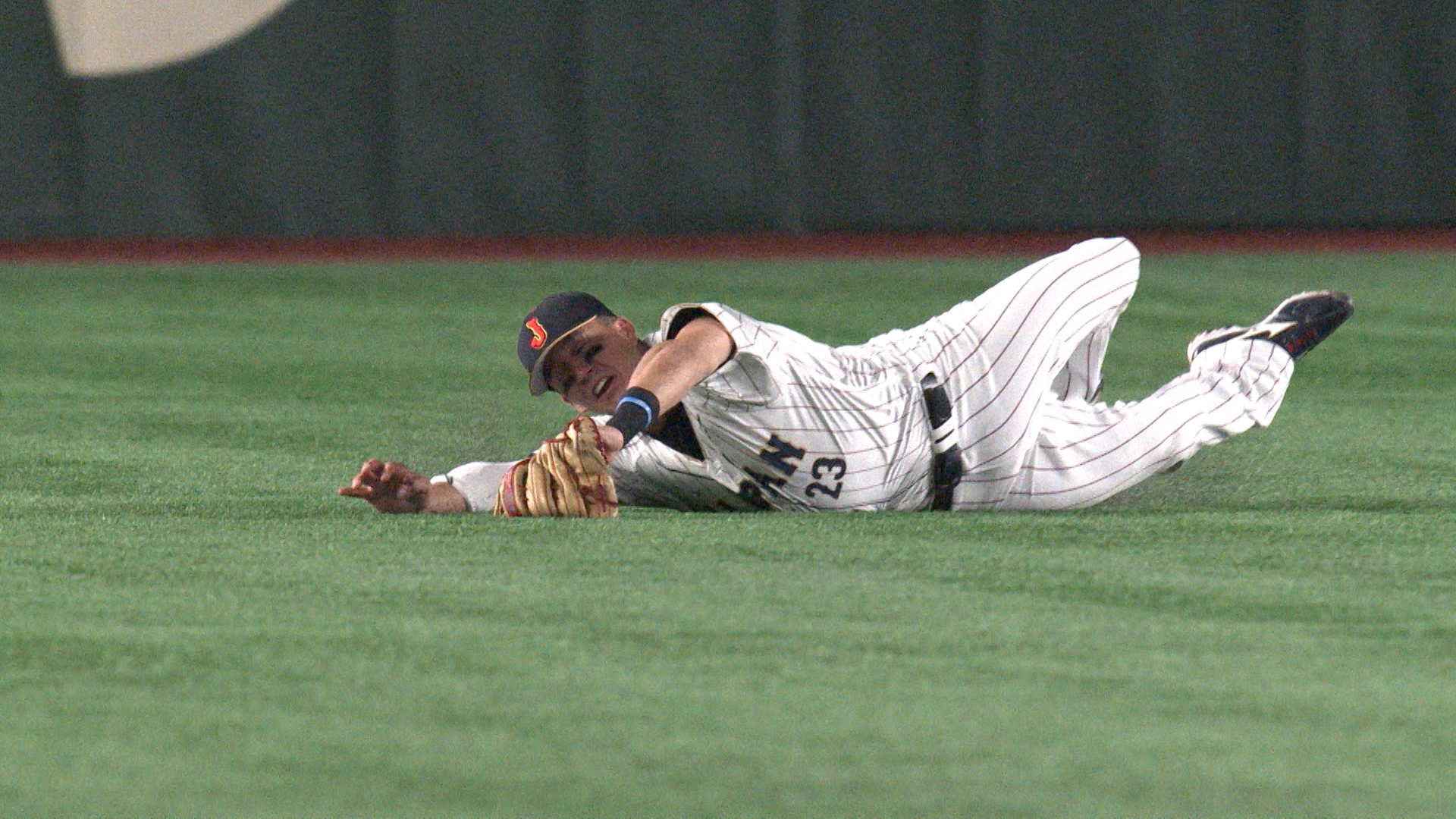 激レア】侍JAPAN 決勝 パープルシリアル 25シリ ヌートバー選手