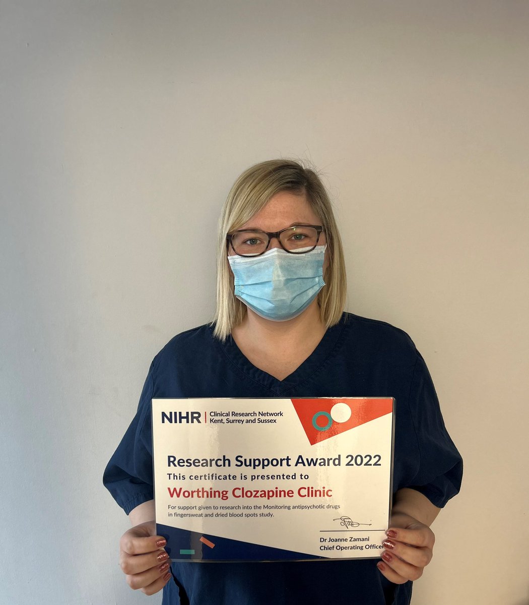Research at Sussex Partnership NHS FT π (@research_spft) on Twitter photo ππ»to Lois Critchley, ward manager <a href="/ShepherdHouse2/">Shepherd House</a> receiving Worthing Clozapine Clinic's @NIHRCRN_kss Research Support Award 2022 from Evelin Vogel.
Lois and her team have supported the Monitoring antipsychotic drugs in fingersweat & dried blood spot research study. ππ»to Lois Critchley, ward manager <a href="/ShepherdHouse2/">Shepherd House</a> receiving Worthing Clozapine Clinic's @NIHRCRN_kss Research Support Award 2022 from Evelin Vogel.
Lois and her team have supported the Monitoring antipsychotic drugs in fingersweat & dried blood spot research study.