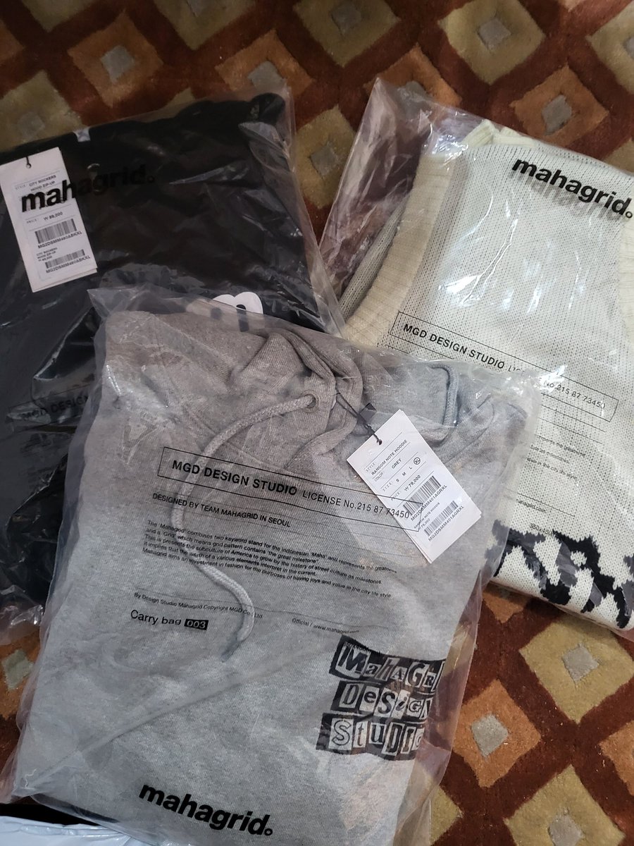 Hwngeyemolesell's tweet image. #yongheefeedback

IM SO HAPPY IM BROKE BUT IM HAPPY MAHAGRID BABIES ARE HEREEE @yongheestay