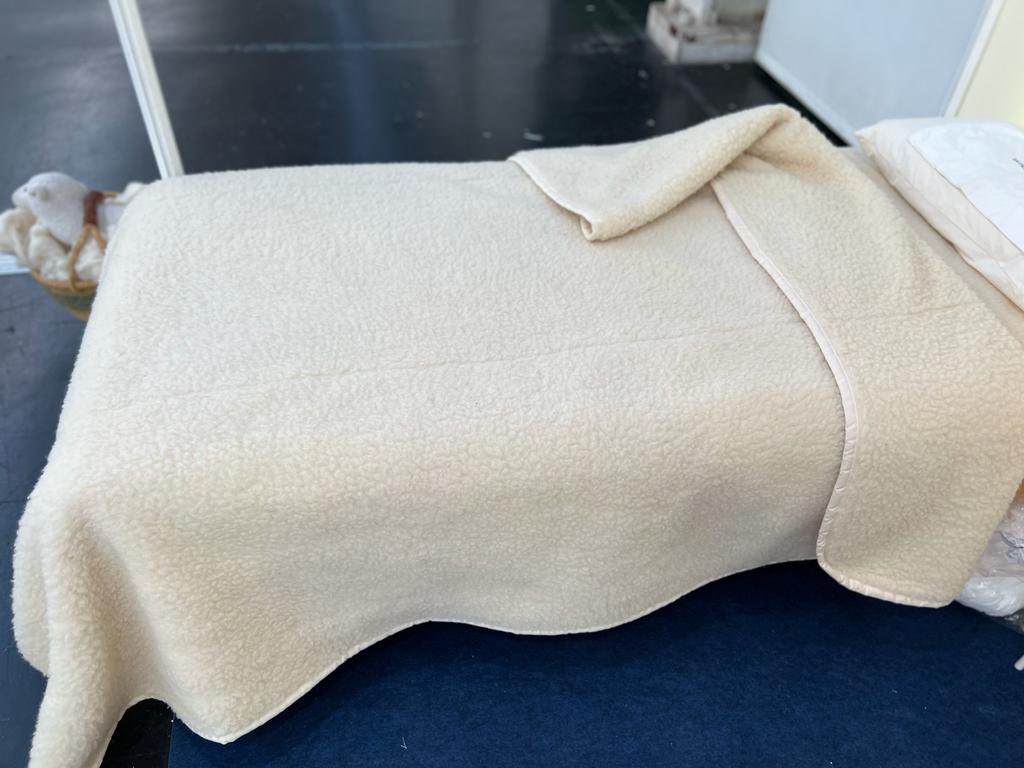 LaCamaAzul_'s tweet photo. La Feria BIOCULTURA a Coruña y La Cama ecológica – La Cama azul hoy en nuestro BLOG. 
Vuelven a colaborar con el objetivo de promover el consumo responsable y la producción ecológica y sostenible.
https://t.co/0KmRuunR5e https://t.co/546vfCGgNG