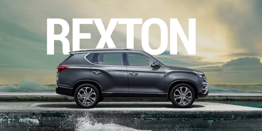 KGMEspana's tweet photo. 😎 ¿Sabías que el #Ssangyong Rexton se lanzó en 2002?

Un SUV de 7 plazas y gran capacidad interior 😏 ¿Desde cuándo te acompaña a ti?

¡Déjanos en los comentarios tu historia! 👉 ¡Te leemos!

#SsangYongEspaña #Coches #FridayMood https://t.co/VsggcmA1ve