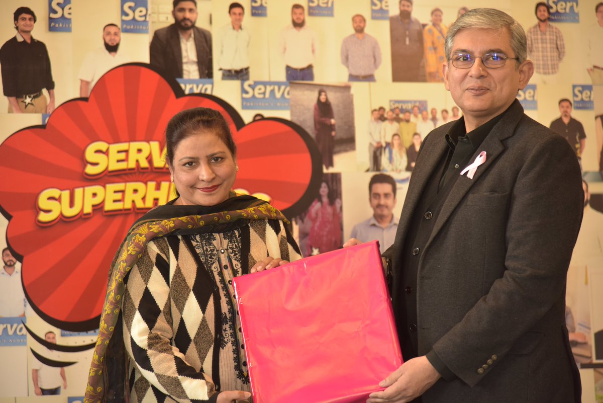 pinkribbonorgpk's tweet photo. Pink Ribbon conducted an awareness session at Servaid Pharmacy head office. Special kits for breast self-examination were also distributed among the staff.
#pinkribbon #breastcancer #awareness #Servaid https://t.co/pfZIStT3eI