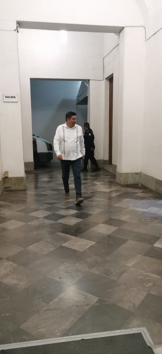 salomonj's tweet photo. Iniciando desde muy temprano como todas las mañanas, y realizando nuestro trabajo en palacio con mucho gusto y amor por #Oaxaca. #FelizViernes https://t.co/WSk6PtY7d2