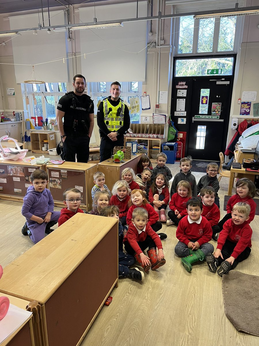 A big thank you to our Community Police Officers for supporting with keeping the road outside our school safe. They also took some time to meet Room 1 and the Nursery. <a href="/CumbernauldPol/">Cumbernauld Police</a> #roadsafety