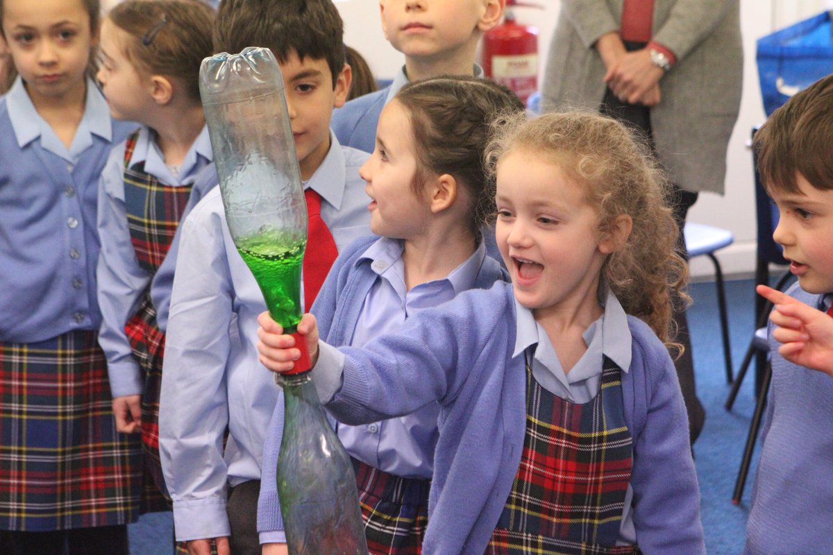 LingfieldPrep's tweet photo. 🔬Science takes over our Prep School! 🧪
Our students had an amazing time exploring the world of science through a series of fun and educational workshops!🤩👨‍🔬👩‍🔬

 #ScienceWorkshops #STEMeducation #HandsOnLearning https://t.co/hEcxOHitDr