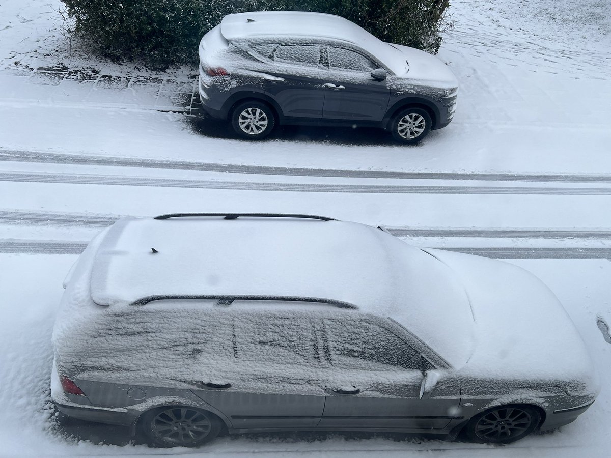 ThomJaymes's tweet image. The Big Swede has braved the cold 🥶 to the workshop for a routine service &amp;amp; some running repairs…..hopefully not a big bill looming! 🙏🤞#SAAB #DadWagon #ModernClassic