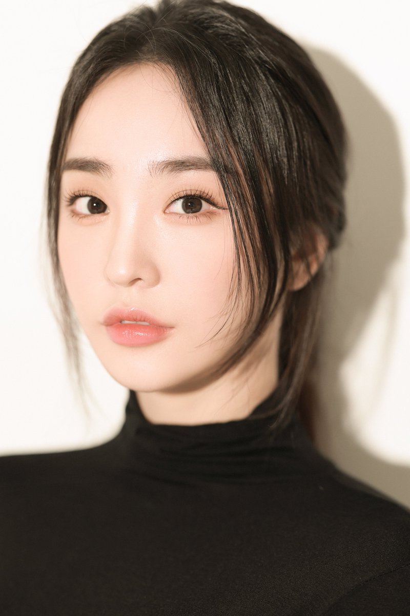 나현❤︎ tweet media