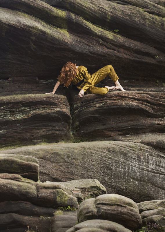 These two golden portraits (plus a few others of mine) are currently on show <a href="/ONatDCLG/">Dunfermline Carnegie Library & Galleries</a>⁩ as part of the ⁦@spiltmilk_cic⁩ #internationalwomensday exhibition, ‘In Unison’. On now ‘til 16th April, free entry &amp; a wonderful array of painting, sculpture &amp; photography to savour!