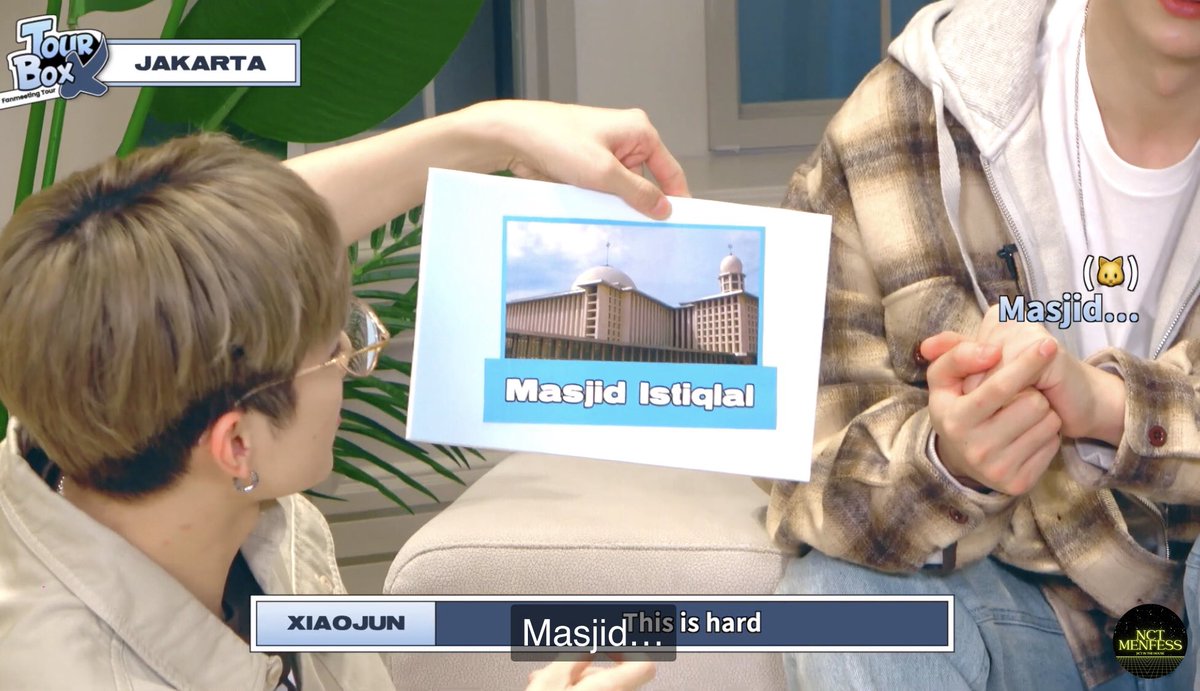 nct_menfess's tweet photo. MESJID ISTIQLAL DISEBUT DIKONTEN WAYV 😭💖

Hendery: Ini saling berhadapan diseberang jalan (mesjid Istiqlal &amp; Katedral), Indonesia memiliki banyak agama dan kepercayaan yg berbeda. Oleh karena itu, mereka hidup berdampingan. Mereka tidak bertentangan satu sama  (cont..) https://t.co/K6OdWQuUur