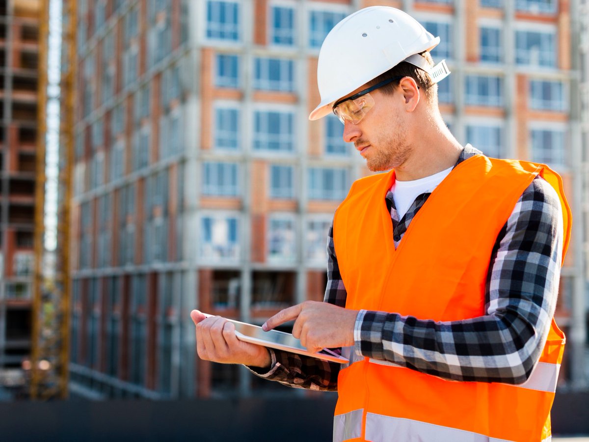 Met #BIMlink Forms heeft BIMlink een module toegevoegd waarmee formulieren kunnen worden gegenereerd en gekoppeld aan objecten in het #3D-model. De tool kent diverse toepassingen, zoals voor #bouw- en aannemingsbedrijven bij de naleving op de #Wkb. bimlink.nl/bimlink-speelt…