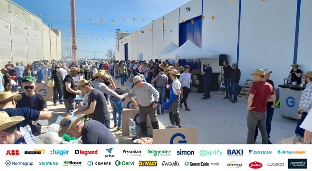 ElectroStocks's tweet photo. #ConcursodePaellasGES 2023 |😉¿Quieres conocer algunas de las cifras de la gran jornada que #GES está viviendo hoy en #ElectroStocks #Valencia?

1⃣2⃣0⃣0⃣ asistentes

7⃣1⃣ Paellas

2⃣4⃣ Partners #CoreProgram

1⃣0⃣0⃣ Cocineros
#GES #instalador #profesional https://t.co/Sse7D20Ps1