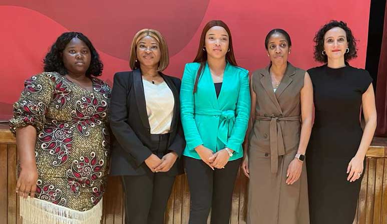 ccemalabo's tweet photo. En la charla de ayer en el CCEM sobre "La mujer en el mundo tecnológico", varias son las recomendaciones dirigidas a la mujer, entre ellas: "cada una puede elegir la carrera que le guste y apasione, lo importantes es estar decididas".
@CooperacionESP https://t.co/i3XRAUZUdr