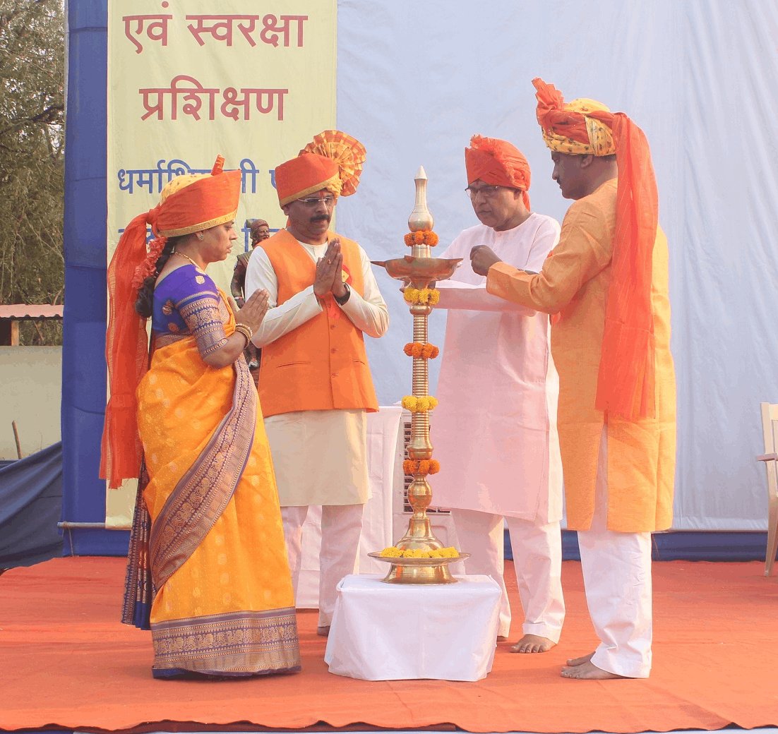 HJSKarnataka's tweet image. Today, attacks on Hindus have increased not only in India, but all over the world.

To get rid of this injustice on Hindus, Dharma-based Hindu Rashtra needs to be established and Hindu Rashtra Jagruti Sabha is one of the medium to awaken and unite Hindus

#Ban_Communal_SDPI