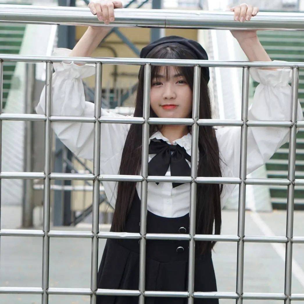 MarineBNK48_TH's tweet photo. 🐈 ᴍᴀʀɪɴᴇ ᴜᴘᴅᴀᴛᴇ ♡
[ ғᴀᴄᴇʙᴏᴏᴋ &amp; ɪɴsᴛᴀɢʀᴀᴍ ]

มาเที่ยวฮ่องกงคับ👮🏻‍♀️

ᴄʀᴇᴅɪᴛ : marine.bnk48official 
🔗 https://t.co/DdfR2RRvMN

#MarineBNK48 #MarineKotchapon #BNK48 https://t.co/NOm9FTc7kk