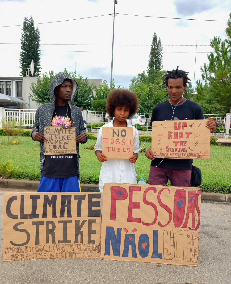 Week 70 #climatestrike in #Angola
No Fossil Fuels 
#FridaysForFuture
#tomorrowistoolate
#UprootTheSystem
#FaceTheClimateEmergency
#PeopleNotProfit
#twiff 3, Fridays 4 Future Angola, Huambo,Angola, 10,03,2023