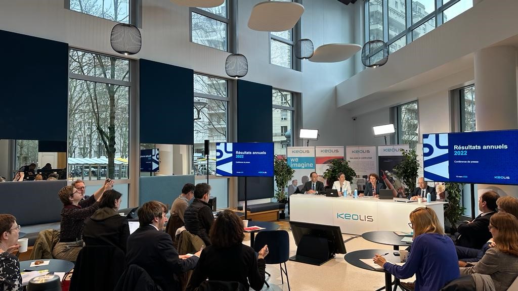 groupekeolis's tweet photo. 🚌🚊 🚋✨ [#2022KeolisSuccess] Nous sommes prêts ! La #présentation de nos résultats annuels va débuter. #staytuned 👇 https://t.co/rDOdlwNICB