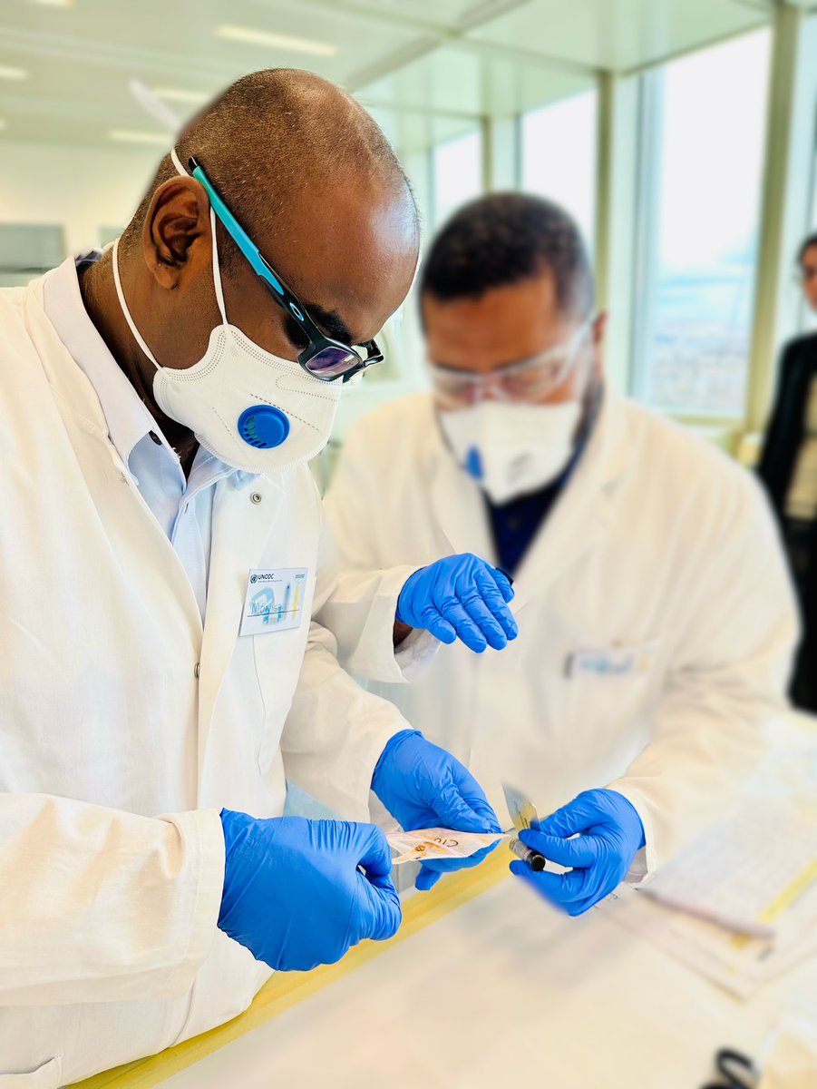 FijiNavy's tweet photo. To strengthen maritime security &amp; enhance joint capabilities out at sea, 🇫🇯 Navy &amp; Police officers are at @UNODC Lab to continue building capacity in safe handling of #SyntheticOpioids &amp; preliminary identification of illicit drugs

Thank you @UNODC_MCP for facilitating 🇫🇯⚓️🇺🇳 https://t.co/GQyoheKUWl