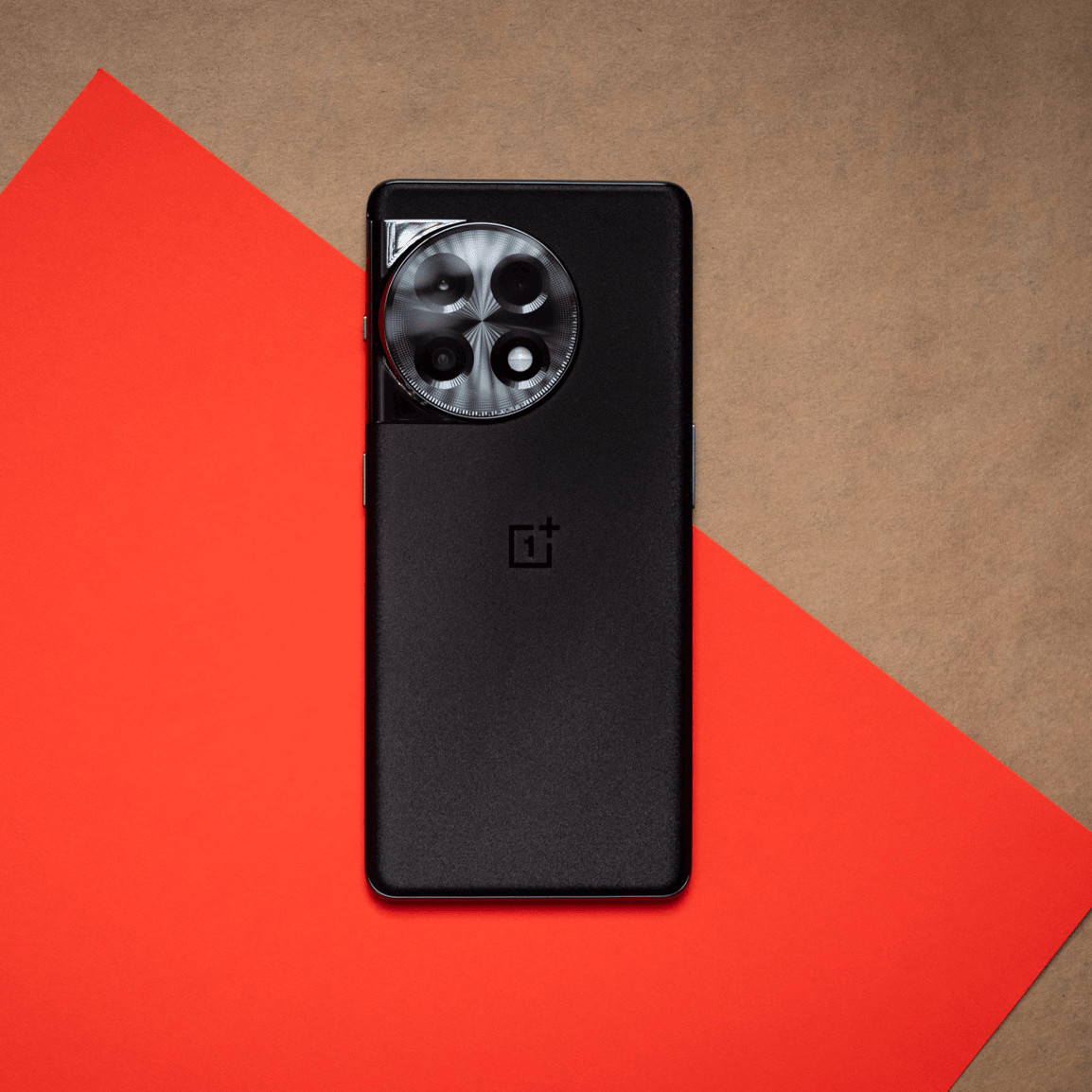 OnePlus 11R review: Why would you buy the OnePlus 11 anymore?
The OnePlus 11R has the same design as the OnePlus 11, and it even includes the same 50MP camera at the back and the same 100W charging tech.